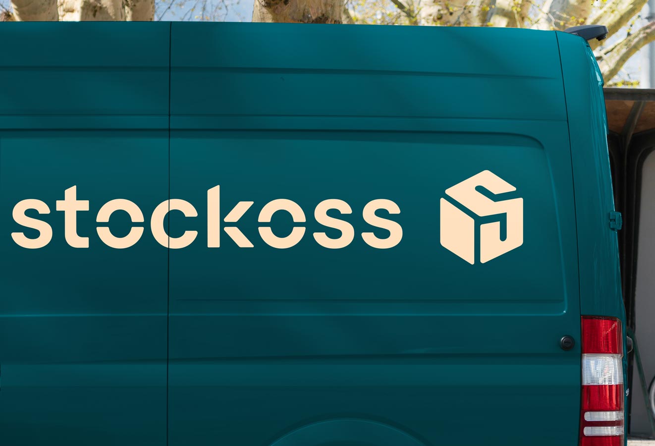 STOCKOSS-1322×900-05
